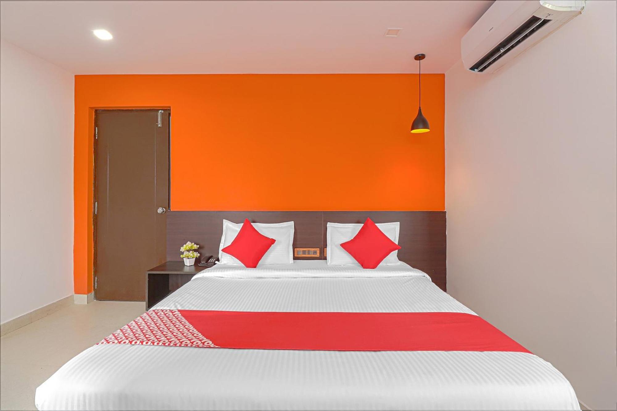 Super Hotel O Blooms Residency Near Baiyappanahalli Metro Station Bangalore Exterior foto
