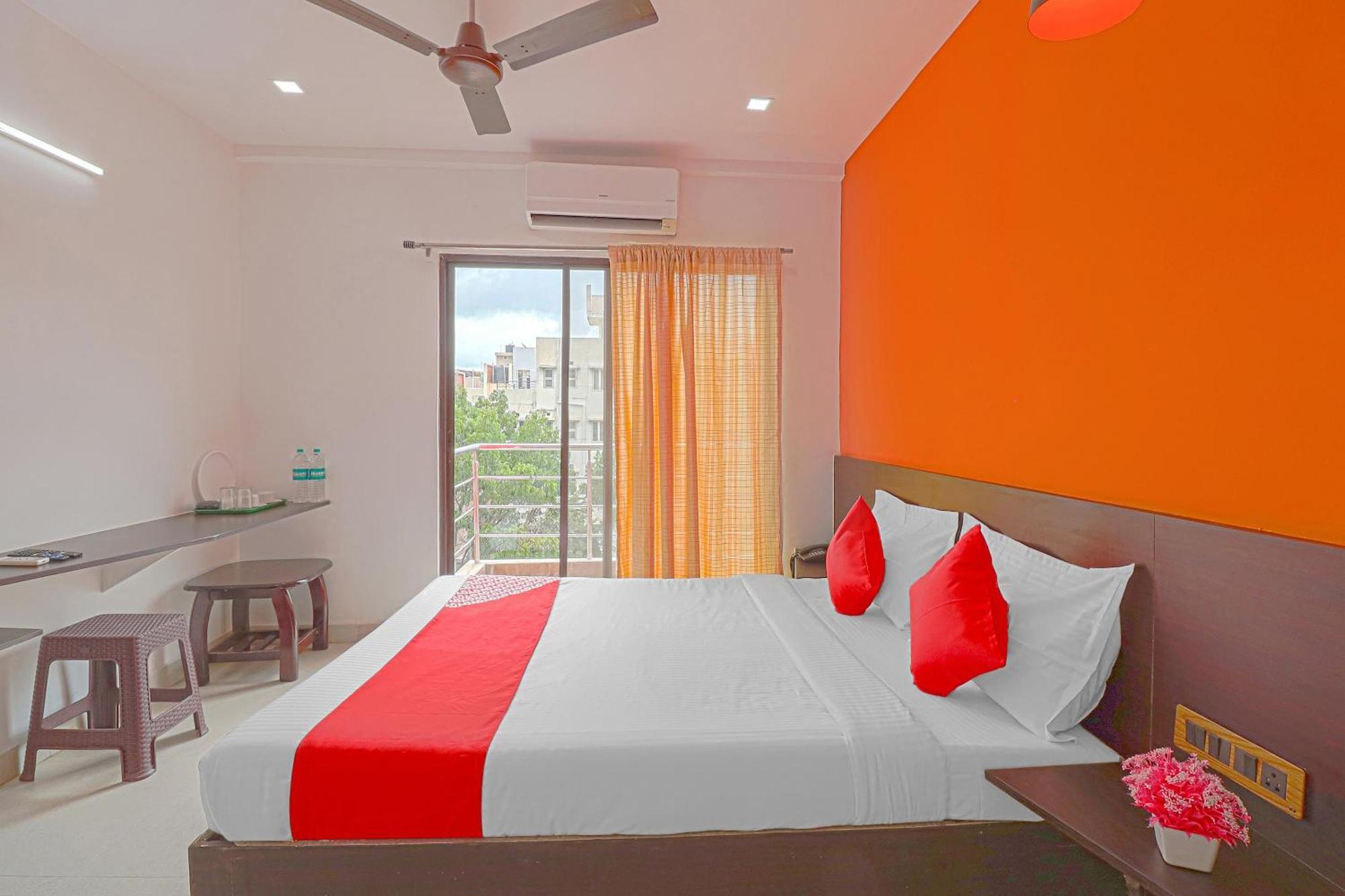 Super Hotel O Blooms Residency Near Baiyappanahalli Metro Station Bangalore Exterior foto